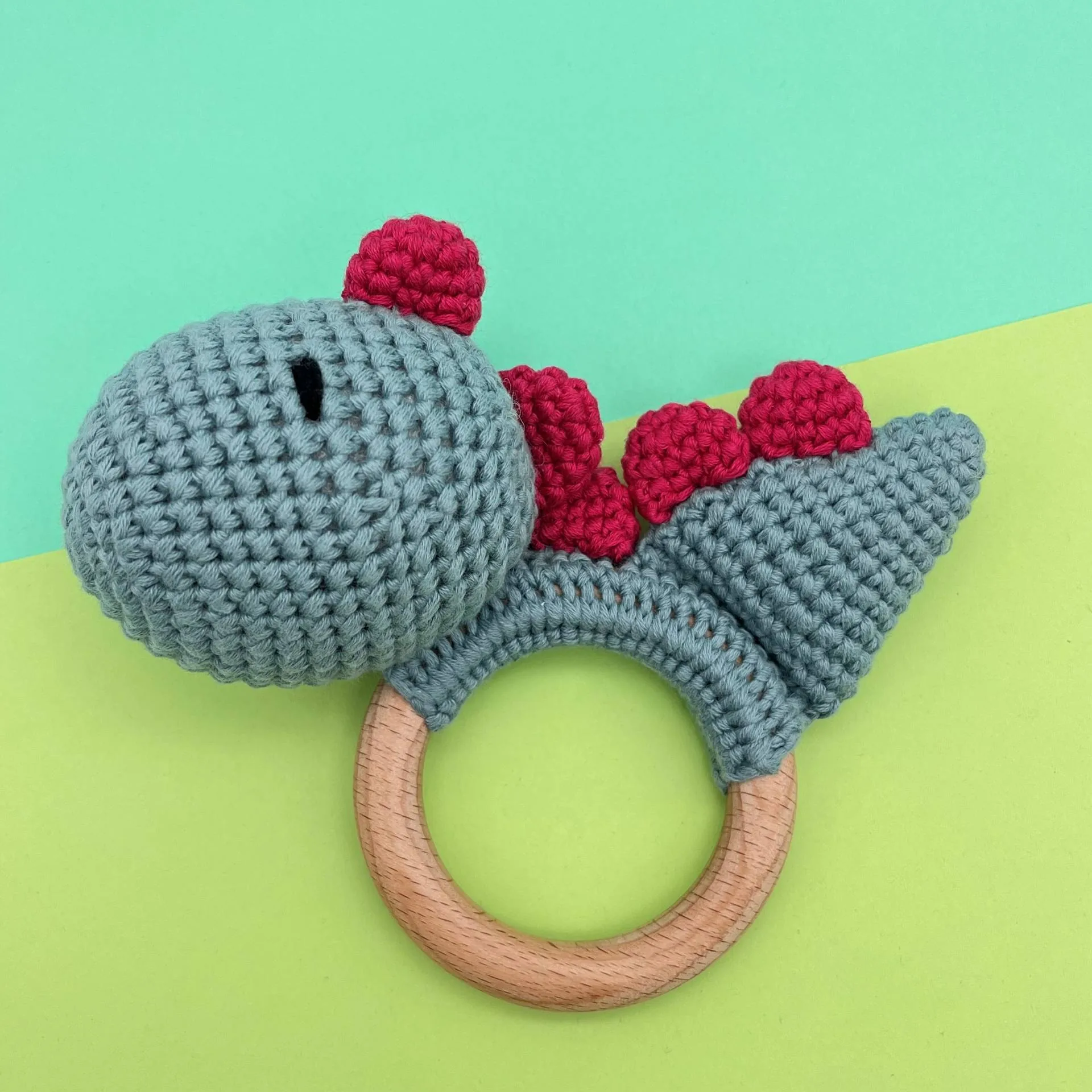 Babyrassel Dino mit Beißring • türkis — Kiki-Ena Bastelmaterial Naturholz Babyrassel Dino mit Beißring • türkis — Kiki-Ena Bastelmaterial Naturholz