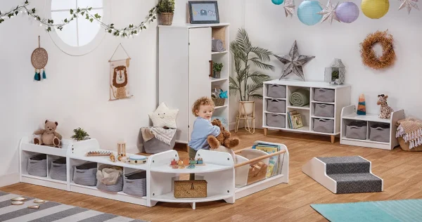 Bambino Kinderzone – Komplettes Möbelset für Krippe & Babybereich — Millhouse Lernspielzeug Schule