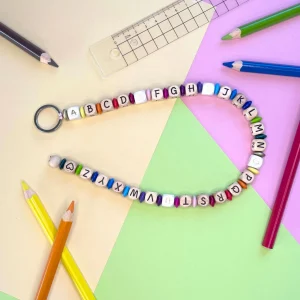 Bastelset ABC-Kette Buchstabenkette — Kiki-Ena Bastelmaterial Naturholz