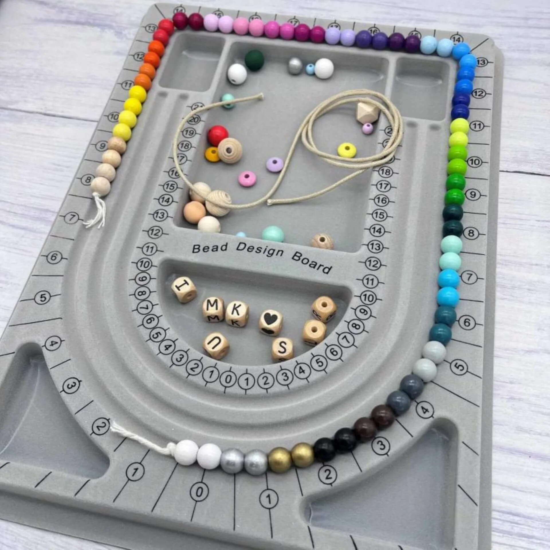 Design Board (groß) für Ketten, Armbänder & mehr — Kiki-Ena Bastelmaterial Naturholz