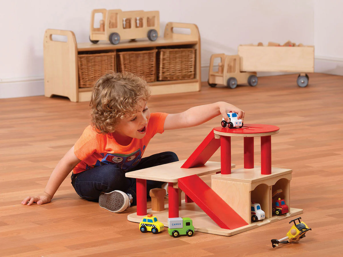Garage für Kinder unter 2 Jahren — Millhouse Lernspielzeug Schule