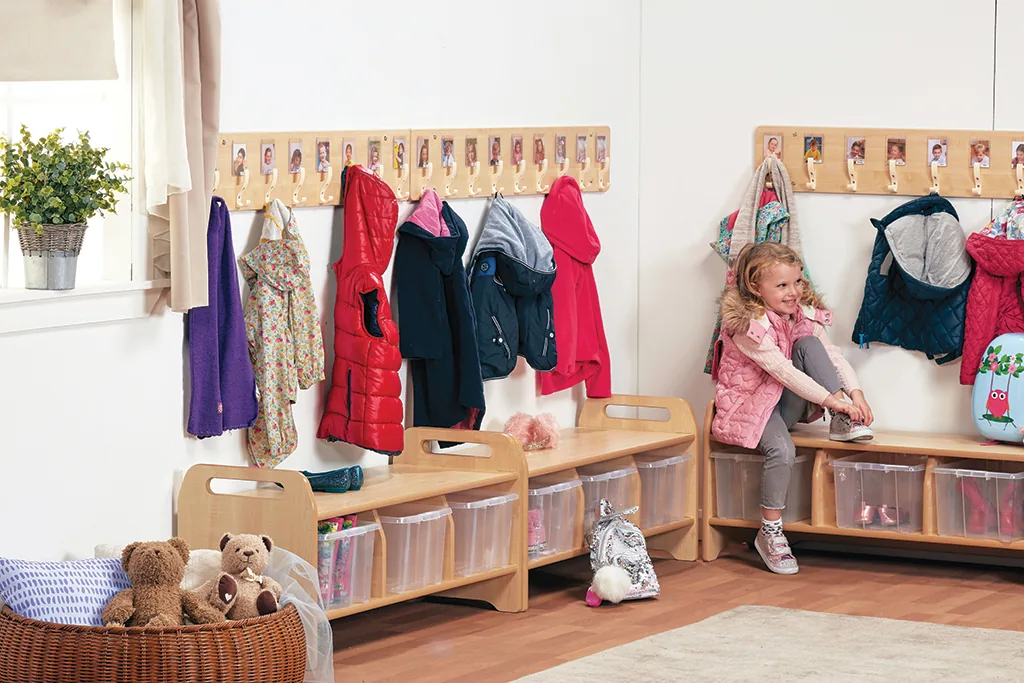 Garderobensets - 4 x Wandhakensets (4 x PT1158) — Millhouse Lernspielzeug Schule Garderobensets - 4 x Wandhakensets (4 x PT1158) — Millhouse Lernspielzeug Schule