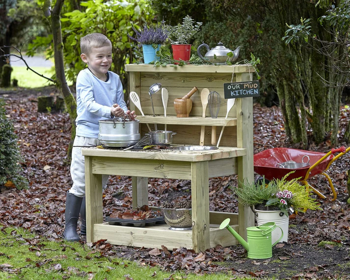 Kleine Matschküche plus Matschküchen-Set PT1143 — Millhouse Lernspielzeug Schule
