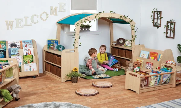 Kuschelige Leseecke für Kinder — Millhouse Lernspielzeug Schule Kuschelige Leseecke für Kinder — Millhouse Lernspielzeug Schule