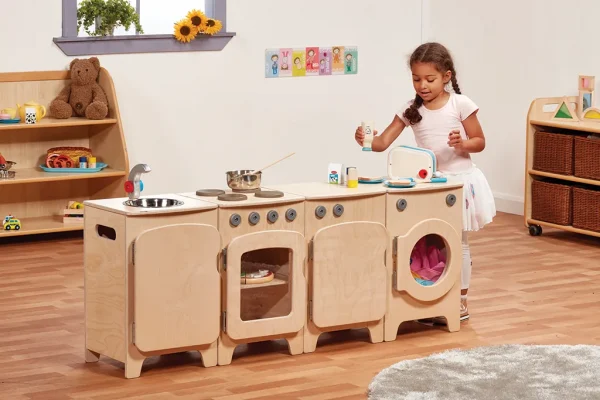 Natürliches Küchenset, 4-teilig – Herd, Spüle, Waschmaschine, Kühlschrank (H 550 mm) — Millhouse Lernspielzeug Schule