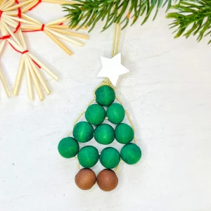 Perlen Weihnachtsbaum-Anhänger weiß • Bastelset — Kiki-Ena Bastelmaterial Naturholz