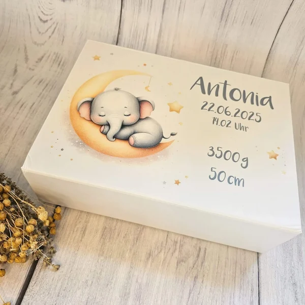 Personalisierte Erinnerungsbox Baby "Elefant" — Kiki-Ena Bastelmaterial Naturholz Personalisierte Erinnerungsbox Baby "Elefant" — Kiki-Ena Bastelmaterial Naturholz