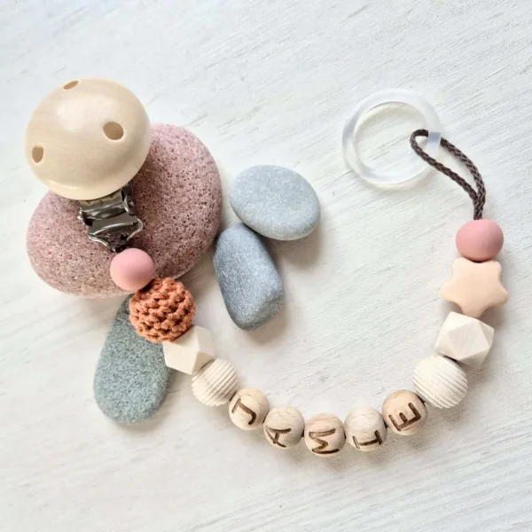 Personalisierte Schnullerkette "Boho Chic" • Bastelset — Kiki-Ena Bastelmaterial Naturholz Personalisierte Schnullerkette "Boho Chic" • Bastelset — Kiki-Ena Bastelmaterial Naturholz
