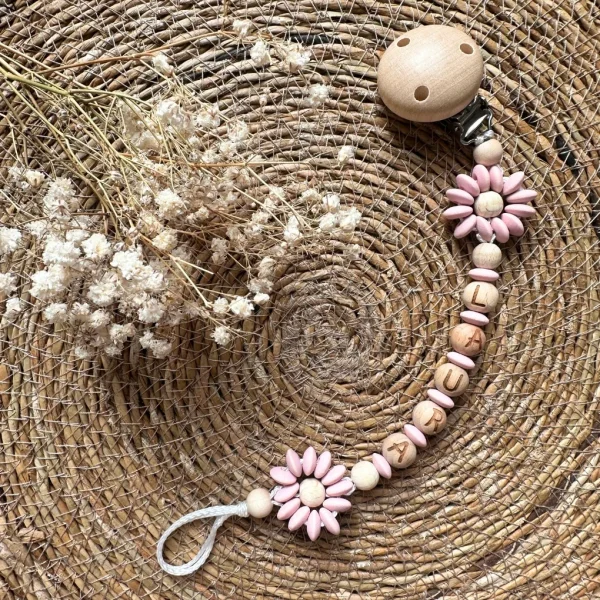 Personalisierte Schnullerkette "Pastellblüte Rosé" • Bastelset — Kiki-Ena Bastelmaterial Naturholz
