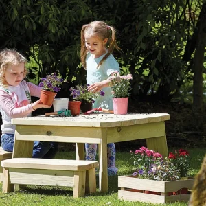 Quadratisches Tisch- und Bankset - Vorschule — Millhouse Lernspielzeug Schule Quadratisches Tisch- und Bankset - Vorschule — Millhouse Lernspielzeug Schule