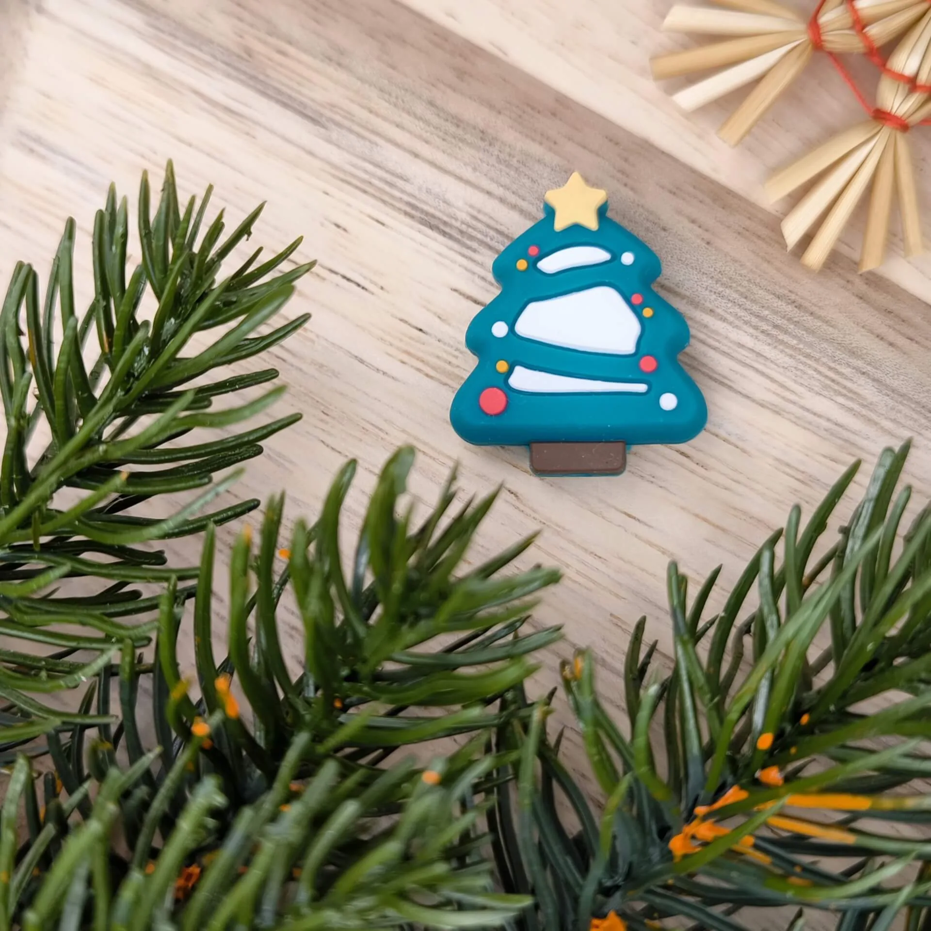 Silikonmotiv Weihnachtsbaum — Kiki-Ena Bastelmaterial Naturholz