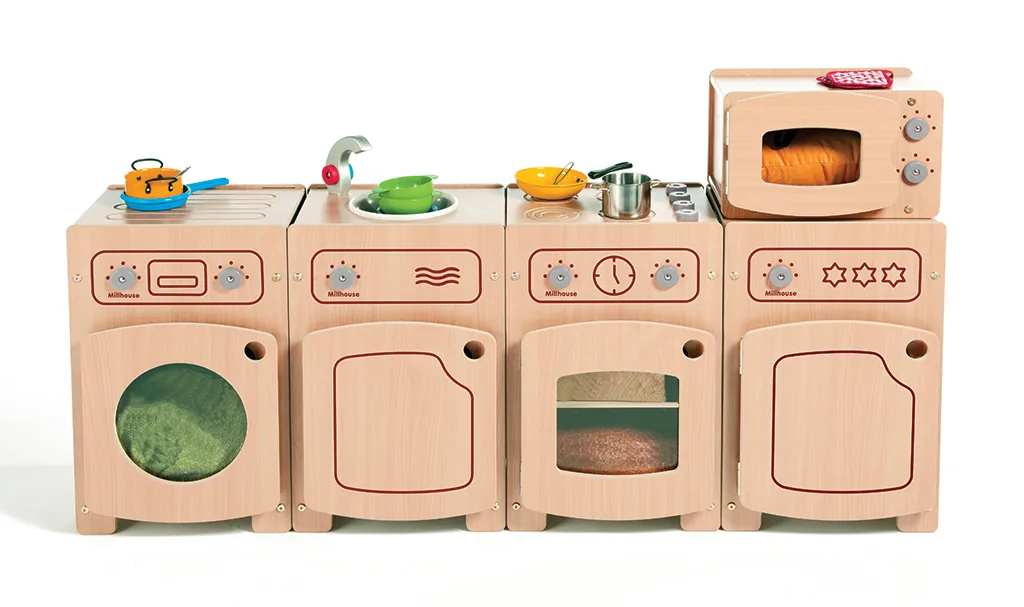 Stamford Küchenset (Mikrowelle, Spüle, Kühlschrank, Waschmaschine & Herd) — Millhouse Lernspielzeug Schule Stamford Küchenset (Mikrowelle, Spüle, Kühlschrank, Waschmaschine & Herd) — Millhouse Lernspielzeug Schule