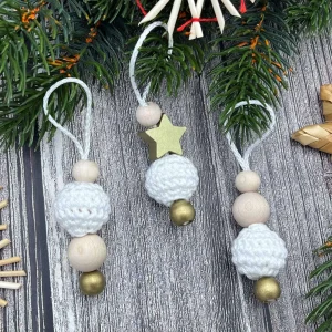 Weihnachtsanhänger Häkelperle 3er Bastelset – weiß-gold